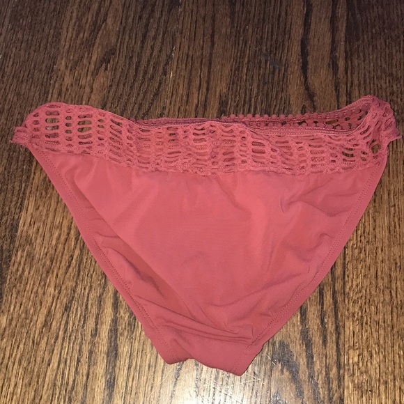 Bathing suit bottom - Picture 3 of 4